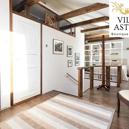 Villa Astora *